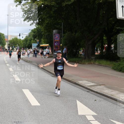 29.06.2025 - hella hamburg halbmarathon Yannick Fuchs http://msf.ph/oto/8162841 29.06.2025 10:21:34 20KM 7380, 9565, 13779, 14728, 17040, 17258, 18692, 19076 meine-sportfotos.de