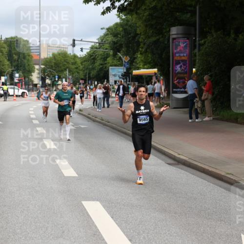 29.06.2025 - hella hamburg halbmarathon Yannick Fuchs http://msf.ph/oto/8163014 29.06.2025 10:21:38 20KM 7380, 9565, 13779, 14728, 17040, 17258, 18692, 19076 meine-sportfotos.de