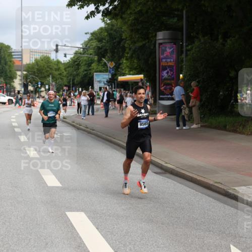 29.06.2025 - hella hamburg halbmarathon Yannick Fuchs http://msf.ph/oto/8163055 29.06.2025 10:21:38 20KM 7380, 9565, 13779, 14728, 17040, 17258, 18692, 19076 meine-sportfotos.de