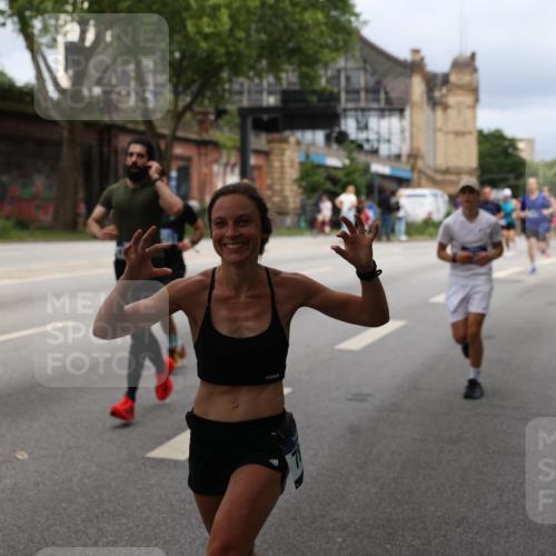 29.06.2025 - hella hamburg halbmarathon Yannick Fuchs http://msf.ph/oto/8163321 29.06.2025 10:39:42 20KM 2098, 2188, 2367, 2470, 3785, 4997, 5623, 5648, 5706, 6054, 6375, 6819, 6831, 7087, 7167, 7325, 7709, 7843, 8871, 9105, 9710, 9720, 10064, 10741, 11291, 11688, 11821, 12154, 12161, 12643, 12783, 13919, 14374, 15365, 15636, 15651, 15666, 15760, 16617, 16685, 16689, 16725, 16834, 17544, 17960, 18055, 18185, 18407, 18638, 18689, 18718, 18862, 19116 meine-sportfotos.de