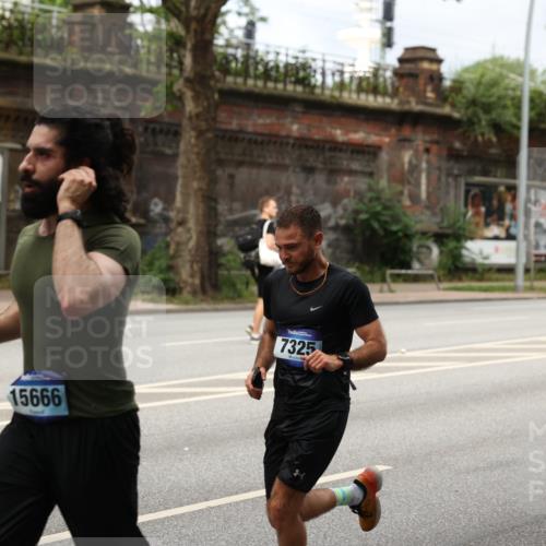 29.06.2025 - hella hamburg halbmarathon Yannick Fuchs http://msf.ph/oto/8163446 29.06.2025 10:39:44 20KM 2188, 2367, 2470, 4997, 5623, 5648, 5706, 6054, 6375, 6819, 6831, 7087, 7167, 7325, 7709, 7843, 8871, 9105, 9710, 9720, 10064, 10741, 11291, 11688, 11821, 12154, 12161, 12643, 12783, 13919, 14374, 15365, 15636, 15651, 15666, 15760, 16617, 16685, 16689, 16725, 16834, 17544, 17960, 18055, 18185, 18407, 18638, 18689, 18862, 19116 meine-sportfotos.de