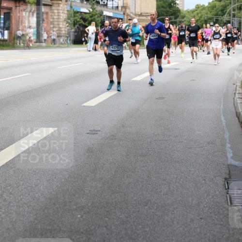29.06.2025 - hella hamburg halbmarathon Yannick Fuchs http://msf.ph/oto/8163462 29.06.2025 10:39:44 20KM 2188, 2367, 2470, 4997, 5623, 5648, 5706, 6054, 6375, 6819, 6831, 7087, 7167, 7325, 7709, 7843, 8871, 9105, 9710, 9720, 10064, 10741, 11291, 11688, 11821, 12154, 12161, 12643, 12783, 13919, 14374, 15365, 15636, 15651, 15666, 15760, 16617, 16685, 16689, 16725, 16834, 17544, 17960, 18055, 18185, 18407, 18638, 18689, 18862, 19116 meine-sportfotos.de