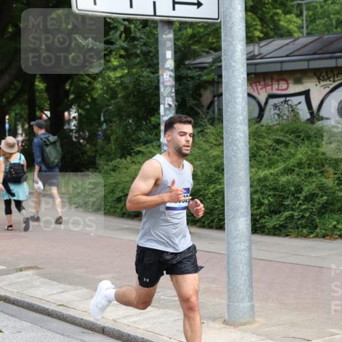 29.06.2025 - hella hamburg halbmarathon Yannick Fuchs http://msf.ph/oto/8163484 29.06.2025 10:21:45 20KM 7380, 9565, 12641, 12992, 13779, 13780, 14728, 17040, 18692, 19076 meine-sportfotos.de