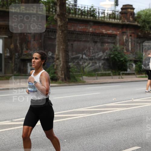 29.06.2025 - hella hamburg halbmarathon Yannick Fuchs http://msf.ph/oto/8163520 29.06.2025 10:39:46 20KM 2188, 2270, 2367, 2470, 4277, 4997, 5623, 5648, 5706, 6054, 6375, 6819, 6831, 7056, 7087, 7167, 7325, 7709, 8374, 9105, 9710, 9720, 10064, 10741, 11291, 11688, 11821, 12643, 12783, 13919, 14374, 14764, 15365, 15636, 15651, 15666, 15760, 16617, 16689, 16725, 17544, 17960, 18055, 18185, 18346, 18407, 18638, 18862, 19116 meine-sportfotos.de