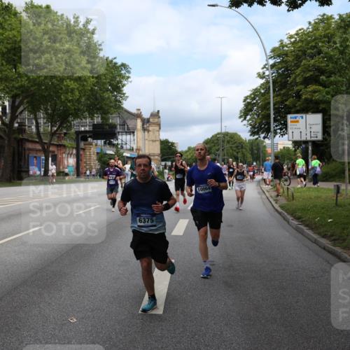 29.06.2025 - hella hamburg halbmarathon Yannick Fuchs http://msf.ph/oto/8163557 29.06.2025 10:39:47 20KM 2188, 2270, 2367, 2470, 3186, 4277, 5623, 5648, 5706, 6054, 6375, 6819, 6831, 7056, 7087, 7709, 8374, 9105, 9710, 9720, 10064, 10741, 11291, 11688, 11821, 12643, 12783, 13919, 14374, 14764, 15365, 15636, 15651, 16513, 16617, 16689, 16725, 17544, 17960, 18055, 18185, 18346, 18407, 18638, 18862, 19116 meine-sportfotos.de