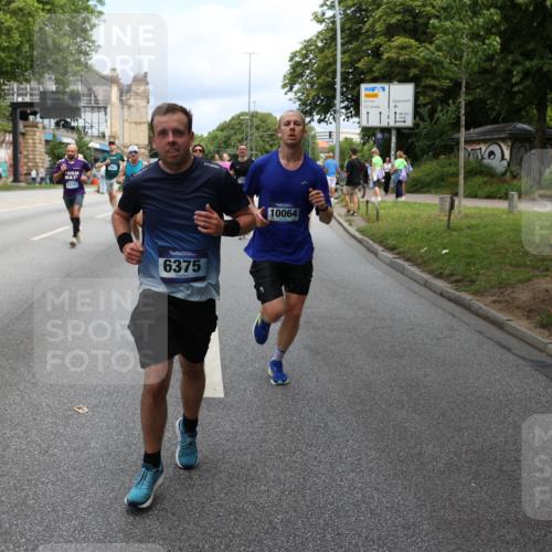 29.06.2025 - hella hamburg halbmarathon Yannick Fuchs http://msf.ph/oto/8163596 29.06.2025 10:39:47 20KM 2188, 2270, 2367, 2470, 3186, 4277, 5623, 5648, 5706, 6054, 6375, 6819, 6831, 7056, 7087, 7709, 8374, 9105, 9710, 9720, 10064, 10741, 11291, 11688, 11821, 12643, 12783, 13919, 14374, 14764, 15365, 15636, 15651, 16513, 16617, 16689, 16725, 17544, 17960, 18055, 18185, 18346, 18407, 18638, 18862, 19116 meine-sportfotos.de