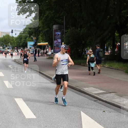 29.06.2025 - hella hamburg halbmarathon Yannick Fuchs http://msf.ph/oto/8163603 29.06.2025 10:21:47 20KM 7380, 9565, 12641, 12992, 13779, 13780, 14728, 17040, 18692, 19076 meine-sportfotos.de