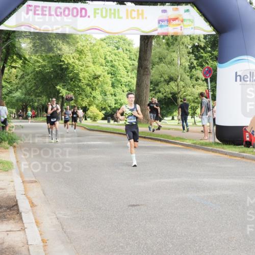 29.06.2025 - hella hamburg halbmarathon MichiJ http://msf.ph/oto/8163734 29.06.2025 10:13:16 Zwischen KM18-KM19 9151, 18897 meine-sportfotos.de