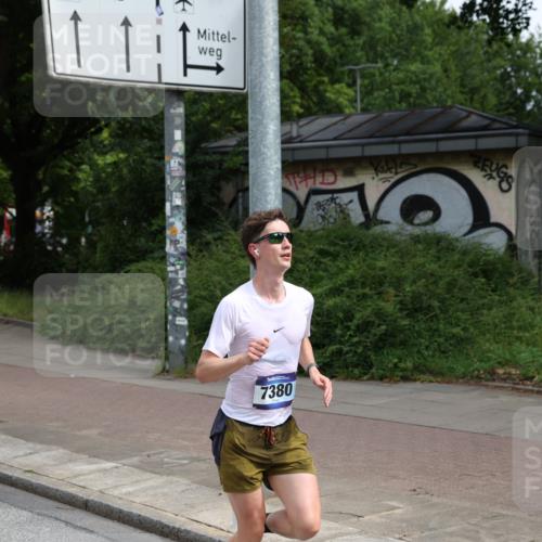 29.06.2025 - hella hamburg halbmarathon Yannick Fuchs http://msf.ph/oto/8163758 29.06.2025 10:21:49 20KM 7380, 12641, 12992, 13780, 14728, 17040, 18692, 19076 meine-sportfotos.de