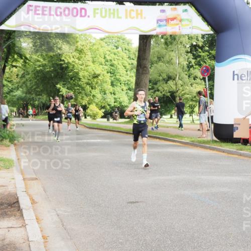 29.06.2025 - hella hamburg halbmarathon MichiJ http://msf.ph/oto/8163781 29.06.2025 10:13:17 Zwischen KM18-KM19 9151, 18897 meine-sportfotos.de