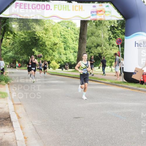 29.06.2025 - hella hamburg halbmarathon MichiJ http://msf.ph/oto/8163803 29.06.2025 10:13:17 Zwischen KM18-KM19 9151, 18897 meine-sportfotos.de