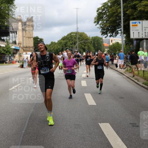 29.06.2025 - hella hamburg halbmarathon Yannick Fuchs http://msf.ph/oto/8163846 29.06.2025 10:39:51 20KM 2188, 2270, 2367, 2470, 2707, 3186, 4277, 5623, 5648, 5706, 6054, 6819, 6831, 7056, 7087, 7385, 7709, 8374, 9105, 9710, 9720, 10741, 11291, 11688, 11821, 12643, 12783, 13919, 14374, 14385, 14764, 15365, 15563, 15636, 15651, 16513, 16617, 16725, 17544, 17960, 18055, 18185, 18346, 18407, 18637, 18638, 18862, 18878, 19116 meine-sportfotos.de