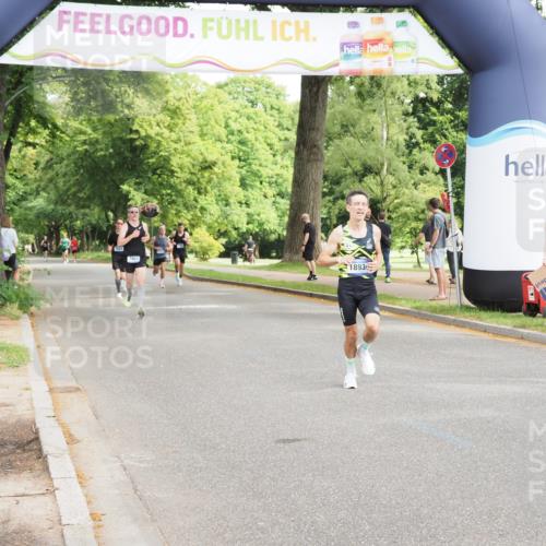 29.06.2025 - hella hamburg halbmarathon MichiJ http://msf.ph/oto/8163884 29.06.2025 10:13:17 Zwischen KM18-KM19 9151, 18897 meine-sportfotos.de
