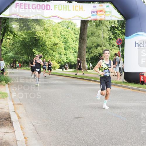 29.06.2025 - hella hamburg halbmarathon MichiJ http://msf.ph/oto/8163924 29.06.2025 10:13:17 Zwischen KM18-KM19 9151, 18897 meine-sportfotos.de