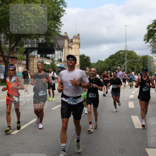 29.06.2025 - hella hamburg halbmarathon Yannick Fuchs http://msf.ph/oto/8164014 29.06.2025 10:39:55 20KM 2188, 2270, 2367, 2470, 2590, 2707, 3056, 3186, 4277, 4854, 5623, 5648, 5706, 6054, 6071, 6819, 6831, 7056, 7087, 7385, 7709, 8374, 9105, 9585, 9710, 11291, 11495, 11821, 12643, 12783, 13919, 14374, 14385, 14764, 15365, 15563, 15636, 16513, 16617, 16725, 17499, 17544, 17674, 17835, 17960, 18081, 18185, 18346, 18407, 18637, 18862, 18878, 19116 meine-sportfotos.de