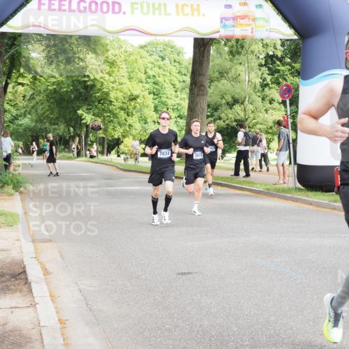 29.06.2025 - hella hamburg halbmarathon MichiJ http://msf.ph/oto/8164156 29.06.2025 10:13:21 Zwischen KM18-KM19 2618, 7834, 7862, 17771, 18930 meine-sportfotos.de