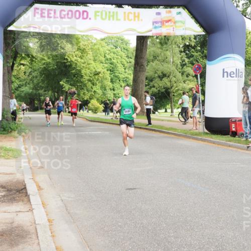 29.06.2025 - hella hamburg halbmarathon MichiJ http://msf.ph/oto/8164235 29.06.2025 10:13:31 Zwischen KM18-KM19 6699 meine-sportfotos.de