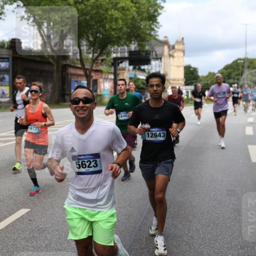 29.06.2025 - hella hamburg halbmarathon Yannick Fuchs http://msf.ph/oto/8164251 29.06.2025 10:39:58 20KM 2188, 2270, 2367, 2470, 2590, 2707, 3056, 3186, 3477, 4277, 4854, 5623, 5648, 5706, 6054, 6071, 6290, 6831, 7056, 7385, 7450, 7709, 8374, 9105, 9585, 9710, 11291, 11495, 11821, 12643, 12783, 13919, 14374, 14385, 14764, 15365, 15563, 15636, 16513, 16617, 16624, 16725, 17499, 17674, 17835, 17960, 18081, 18185, 18346, 18407, 18637, 18862, 18878, 19116 meine-sportfotos.de