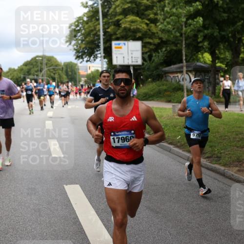 29.06.2025 - hella hamburg halbmarathon Yannick Fuchs http://msf.ph/oto/8164334 29.06.2025 10:39:59 20KM 2188, 2270, 2367, 2470, 2590, 2707, 3056, 3186, 3477, 4277, 4854, 5623, 5648, 5706, 6054, 6071, 6290, 6831, 7056, 7385, 7450, 8374, 9105, 9585, 9710, 10792, 10796, 11291, 11495, 11821, 12084, 12643, 13525, 13919, 14374, 14385, 14764, 15365, 15563, 15636, 16513, 16617, 16624, 16725, 17499, 17674, 17835, 17960, 18081, 18185, 18346, 18407, 18637, 18862, 18878 meine-sportfotos.de