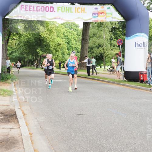 29.06.2025 - hella hamburg halbmarathon MichiJ http://msf.ph/oto/8164548 29.06.2025 10:13:35 Zwischen KM18-KM19 2459, 6699, 6816, 9447 meine-sportfotos.de