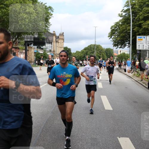 29.06.2025 - hella hamburg halbmarathon Yannick Fuchs http://msf.ph/oto/8164793 29.06.2025 10:40:06 20KM 1569, 1600, 2138, 2270, 2367, 2590, 2707, 3056, 3186, 3477, 4277, 4345, 4854, 5648, 6054, 6071, 6290, 6460, 6711, 7056, 7385, 7450, 8374, 9585, 10792, 10796, 11291, 11495, 11773, 11821, 11936, 12084, 12277, 13525, 14200, 14374, 14385, 14764, 14911, 15563, 15636, 15741, 16513, 16624, 17499, 17674, 17835, 18081, 18346, 18637, 18878 meine-sportfotos.de