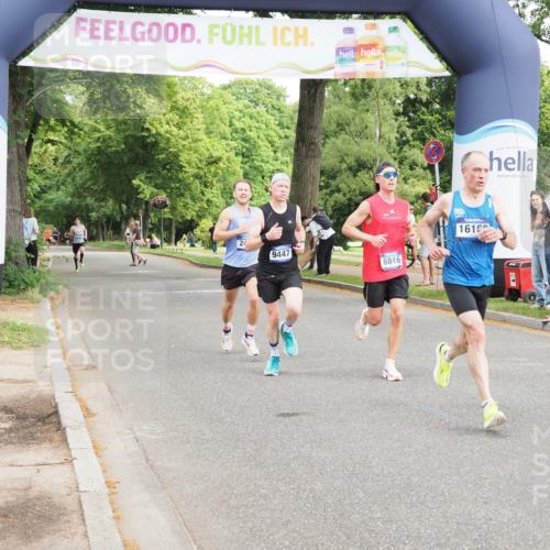 29.06.2025 - hella hamburg halbmarathon MichiJ http://msf.ph/oto/8164809 29.06.2025 10:13:36 Zwischen KM18-KM19 2459, 6699, 6816, 9447, 16169 meine-sportfotos.de