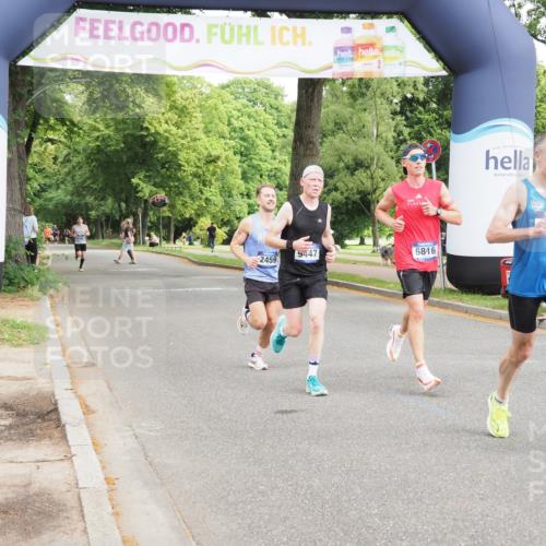 29.06.2025 - hella hamburg halbmarathon MichiJ http://msf.ph/oto/8164869 29.06.2025 10:13:36 Zwischen KM18-KM19 2459, 6699, 6816, 9447, 16169 meine-sportfotos.de