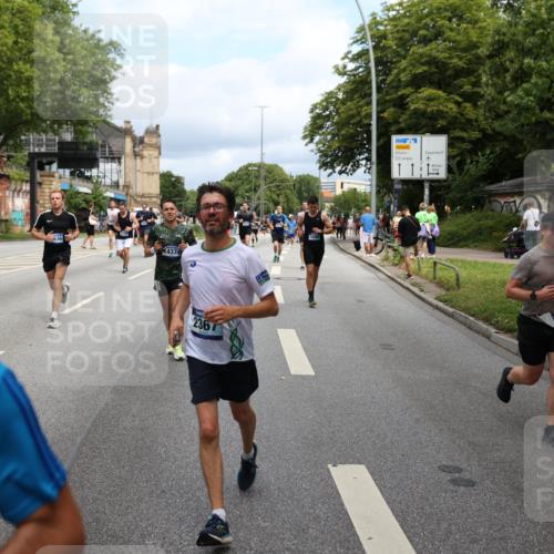 29.06.2025 - hella hamburg halbmarathon Yannick Fuchs http://msf.ph/oto/8164877 29.06.2025 10:40:07 20KM 1569, 1600, 1920, 2138, 2270, 2367, 2590, 2707, 3056, 3186, 3477, 4277, 4345, 4854, 5648, 6054, 6071, 6290, 6460, 6711, 7056, 7385, 7450, 8374, 9585, 10792, 10796, 11495, 11773, 11821, 11936, 12084, 12277, 13525, 14200, 14374, 14385, 14764, 14911, 15563, 15636, 15741, 16513, 16624, 17499, 17674, 17835, 18081, 18346, 18637, 18878 meine-sportfotos.de