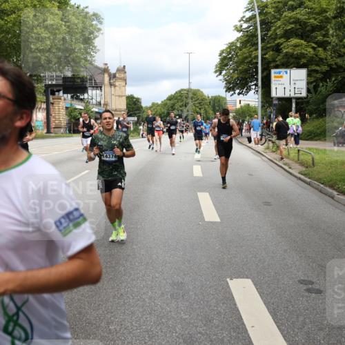 29.06.2025 - hella hamburg halbmarathon Yannick Fuchs http://msf.ph/oto/8164905 29.06.2025 10:40:07 20KM 1569, 1600, 1920, 2138, 2270, 2367, 2590, 2707, 3056, 3186, 3477, 4277, 4345, 4854, 5648, 6054, 6071, 6290, 6460, 6711, 7056, 7385, 7450, 8374, 9585, 10792, 10796, 11495, 11773, 11821, 11936, 12084, 12277, 13525, 14200, 14374, 14385, 14764, 14911, 15563, 15636, 15741, 16513, 16624, 17499, 17674, 17835, 18081, 18346, 18637, 18878 meine-sportfotos.de