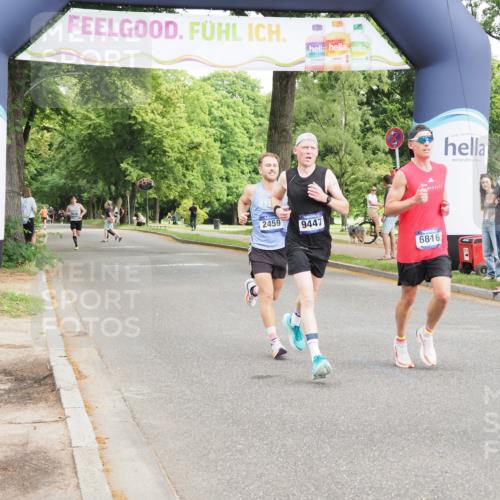 29.06.2025 - hella hamburg halbmarathon MichiJ http://msf.ph/oto/8164931 29.06.2025 10:13:37 Zwischen KM18-KM19 2459, 6699, 6816, 9447, 16169 meine-sportfotos.de