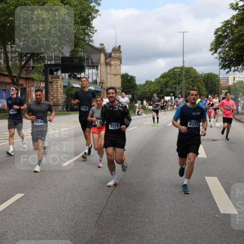 29.06.2025 - hella hamburg halbmarathon Yannick Fuchs http://msf.ph/oto/8165066 29.06.2025 10:40:11 20KM 1569, 1600, 1920, 2048, 2138, 2189, 2270, 2590, 2707, 3056, 3186, 3477, 4277, 4345, 4854, 5648, 6071, 6290, 6460, 6532, 6711, 7056, 7385, 7450, 8269, 8374, 8668, 9585, 10792, 10796, 11495, 11773, 11936, 12084, 12277, 13525, 14062, 14200, 14228, 14374, 14385, 14462, 14764, 14911, 15563, 15636, 15741, 16513, 16624, 17499, 17674, 17835, 18081, 18346, 18637, 18878 meine-sportfotos.de