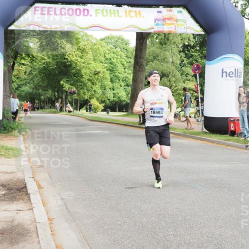 29.06.2025 - hella hamburg halbmarathon MichiJ http://msf.ph/oto/8165228 29.06.2025 10:13:42 Zwischen KM18-KM19 2459, 6816, 9447, 16169, 18693 meine-sportfotos.de