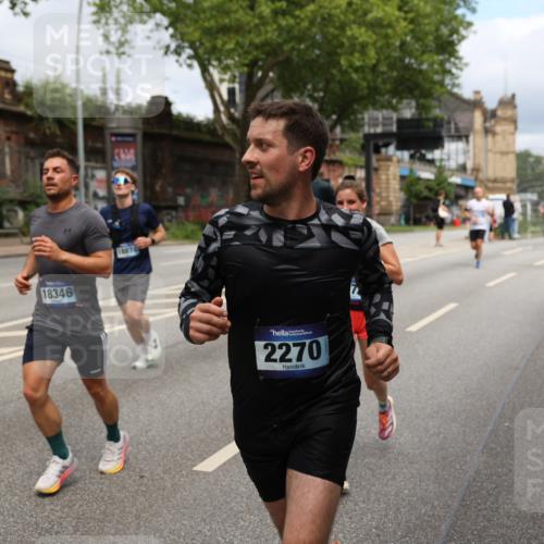 29.06.2025 - hella hamburg halbmarathon Yannick Fuchs http://msf.ph/oto/8165236 29.06.2025 10:40:12 20KM 1569, 1600, 1920, 2048, 2138, 2189, 2270, 2590, 2707, 3056, 3186, 3477, 4277, 4345, 4854, 5648, 6071, 6290, 6460, 6532, 6711, 7056, 7385, 7450, 8269, 8374, 8668, 9585, 10792, 10796, 11495, 11773, 11936, 12084, 12277, 13525, 14062, 14200, 14228, 14374, 14385, 14462, 14764, 14804, 14911, 15563, 15636, 15741, 16513, 16624, 17499, 17674, 17835, 18081, 18346, 18637, 18878 meine-sportfotos.de