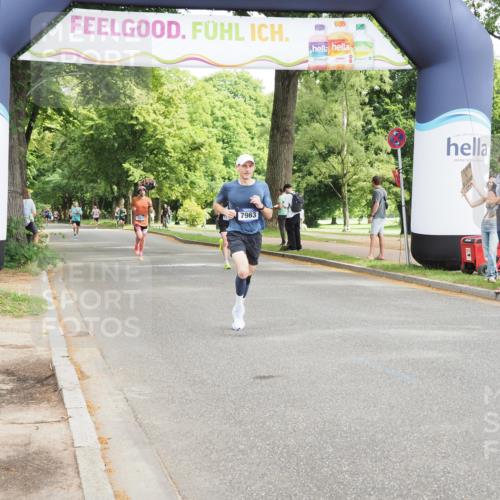 29.06.2025 - hella hamburg halbmarathon MichiJ http://msf.ph/oto/8165533 29.06.2025 10:13:57 Zwischen KM18-KM19 18328 meine-sportfotos.de