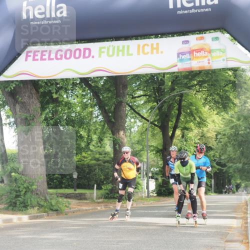 29.06.2025 - hella hamburg halbmarathon KatJ http://msf.ph/oto/8165602 29.06.2025 09:15:09 Zwischen KM18-KM19  meine-sportfotos.de