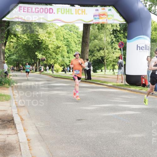 29.06.2025 - hella hamburg halbmarathon MichiJ http://msf.ph/oto/8165846 29.06.2025 10:14:00 Zwischen KM18-KM19 7963, 11678, 13440 meine-sportfotos.de