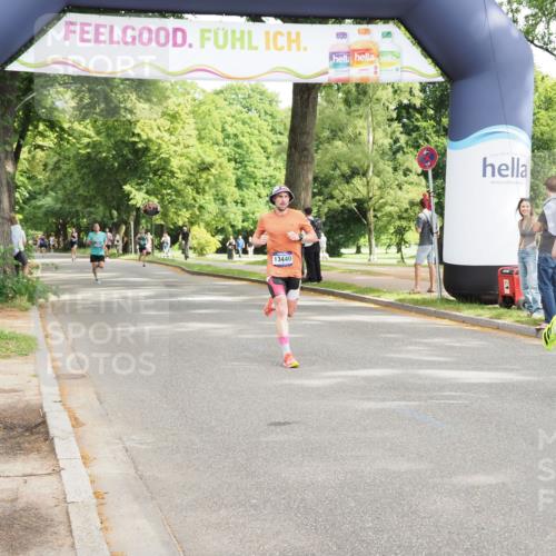 29.06.2025 - hella hamburg halbmarathon MichiJ http://msf.ph/oto/8165882 29.06.2025 10:14:00 Zwischen KM18-KM19 7963, 11678, 13440 meine-sportfotos.de