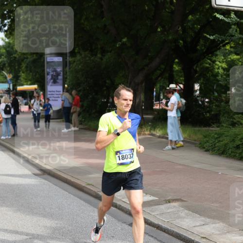 29.06.2025 - hella hamburg halbmarathon Yannick Fuchs http://msf.ph/oto/8165913 29.06.2025 10:22:33 20KM 2203, 9097, 9804, 10485, 10655, 12341, 13941, 13956, 14757, 14828, 15136, 15583, 17893, 18037, 18124, 19050, 19114 meine-sportfotos.de