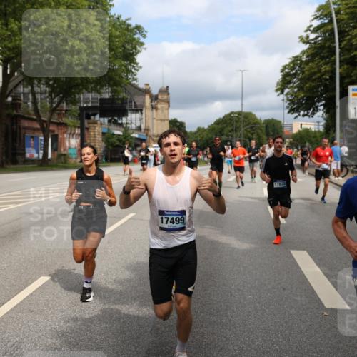 29.06.2025 - hella hamburg halbmarathon Yannick Fuchs http://msf.ph/oto/8165916 29.06.2025 10:40:19 20KM 1569, 1600, 1759, 1920, 2048, 2138, 2189, 2590, 3056, 3477, 4345, 4854, 6071, 6290, 6460, 6532, 6711, 7385, 7450, 7961, 8269, 8577, 8668, 9585, 10792, 10796, 11094, 11125, 11495, 11773, 11936, 12084, 12277, 13525, 14062, 14200, 14228, 14462, 14804, 14911, 15563, 15741, 16624, 17499, 17674, 17835, 18081, 18637 meine-sportfotos.de