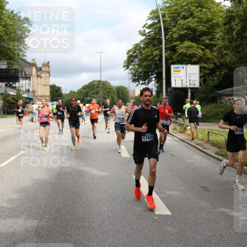 29.06.2025 - hella hamburg halbmarathon Yannick Fuchs http://msf.ph/oto/8165984 29.06.2025 10:40:20 20KM 1569, 1600, 1759, 1920, 2048, 2138, 2189, 2590, 3056, 3477, 4345, 4854, 6071, 6290, 6460, 6532, 6711, 7385, 7450, 7961, 8269, 8577, 8668, 9585, 10792, 10796, 11094, 11125, 11495, 11773, 11936, 12084, 12277, 13525, 14062, 14200, 14228, 14462, 14804, 14911, 15563, 15741, 16624, 17190, 17499, 17674, 17835, 18081, 18637, 19128 meine-sportfotos.de
