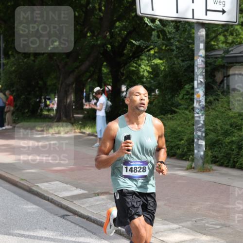 29.06.2025 - hella hamburg halbmarathon Yannick Fuchs http://msf.ph/oto/8166093 29.06.2025 10:22:36 20KM 2203, 7651, 9097, 9804, 10485, 10655, 12341, 13941, 13956, 14757, 14828, 15136, 15576, 15583, 17354, 17893, 18037, 19114 meine-sportfotos.de