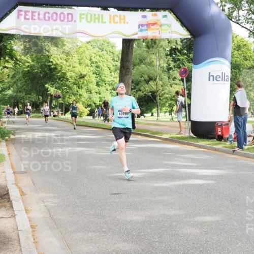 29.06.2025 - hella hamburg halbmarathon MichiJ http://msf.ph/oto/8166174 29.06.2025 10:14:05 Zwischen KM18-KM19 7963, 10780, 11678, 13440 meine-sportfotos.de
