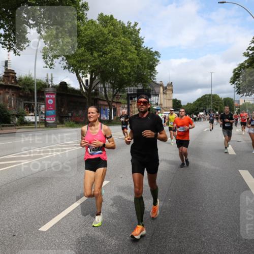 29.06.2025 - hella hamburg halbmarathon Yannick Fuchs http://msf.ph/oto/8166191 29.06.2025 10:40:23 20KM 1569, 1600, 1759, 1920, 2048, 2138, 2189, 2590, 3477, 4345, 6290, 6460, 6532, 6700, 6711, 7450, 7961, 8269, 8577, 8668, 10792, 10796, 11094, 11125, 11495, 11773, 11936, 12084, 12277, 13525, 13630, 14062, 14200, 14228, 14462, 14804, 14911, 15741, 16624, 17190, 17332, 17499, 17674, 17835, 18081, 19128 meine-sportfotos.de