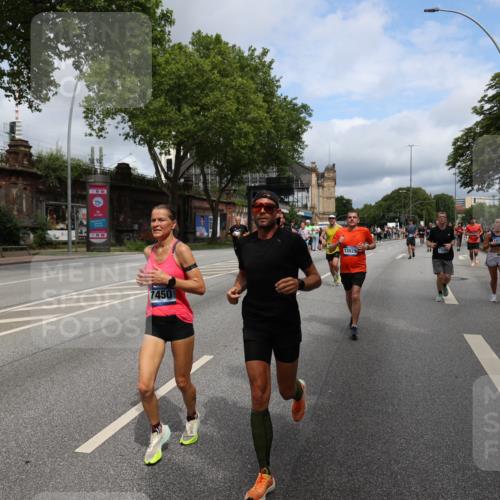 29.06.2025 - hella hamburg halbmarathon Yannick Fuchs http://msf.ph/oto/8166213 29.06.2025 10:40:23 20KM 1569, 1600, 1759, 1920, 2048, 2138, 2189, 2590, 3477, 4345, 6290, 6460, 6532, 6700, 6711, 7450, 7961, 8269, 8577, 8668, 10792, 10796, 11094, 11125, 11495, 11773, 11936, 12084, 12277, 13525, 13630, 14062, 14200, 14228, 14462, 14804, 14911, 15741, 16624, 17190, 17332, 17499, 17674, 17835, 18081, 19128 meine-sportfotos.de