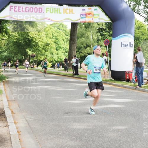 29.06.2025 - hella hamburg halbmarathon MichiJ http://msf.ph/oto/8166229 29.06.2025 10:14:06 Zwischen KM18-KM19 7963, 10780, 11678, 13440 meine-sportfotos.de