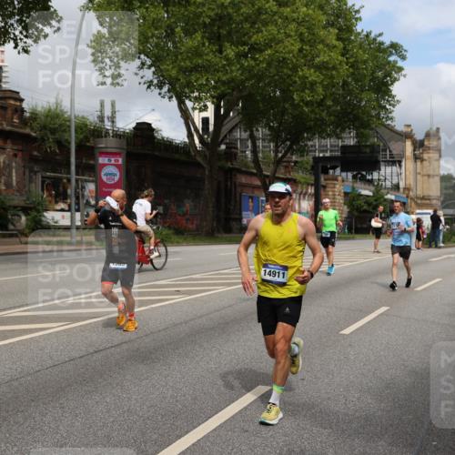 29.06.2025 - hella hamburg halbmarathon Yannick Fuchs http://msf.ph/oto/8166365 29.06.2025 10:40:25 20KM 1569, 1600, 1759, 1920, 2048, 2138, 2189, 3477, 4345, 6290, 6460, 6532, 6700, 6711, 7450, 7961, 8269, 8577, 8668, 10792, 10796, 11094, 11125, 11773, 11936, 12084, 12277, 13525, 13630, 14062, 14200, 14228, 14462, 14804, 14911, 15741, 16286, 16624, 17190, 17332, 17835, 19128 meine-sportfotos.de