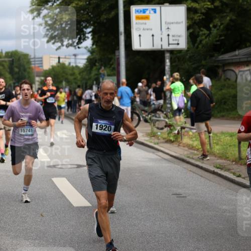 29.06.2025 - hella hamburg halbmarathon Yannick Fuchs http://msf.ph/oto/8166586 29.06.2025 10:40:31 20KM 1139, 1569, 1600, 1759, 1920, 2048, 2138, 2189, 2842, 4345, 4949, 6388, 6460, 6532, 6691, 6700, 6711, 7335, 7961, 8269, 8577, 8668, 11094, 11125, 11491, 11773, 11936, 12277, 12579, 13630, 13782, 14062, 14200, 14228, 14262, 14462, 14804, 15133, 15741, 16286, 17190, 17332, 17492, 17892, 19128 meine-sportfotos.de