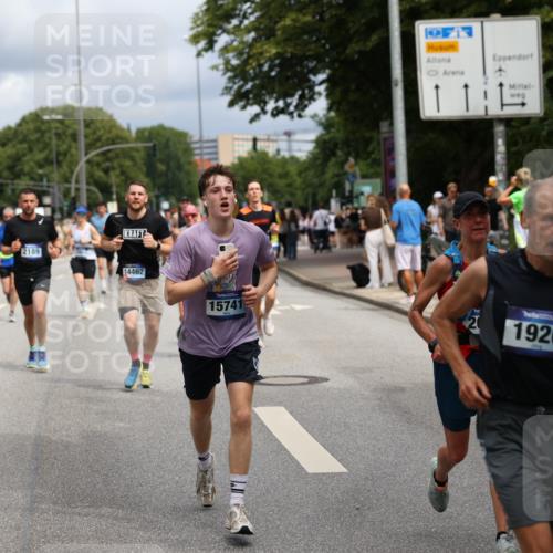29.06.2025 - hella hamburg halbmarathon Yannick Fuchs http://msf.ph/oto/8166589 29.06.2025 10:40:31 20KM 1139, 1569, 1600, 1759, 1920, 2048, 2138, 2189, 2842, 4345, 4949, 6388, 6460, 6532, 6691, 6700, 6711, 7335, 7961, 8269, 8577, 8668, 11094, 11125, 11491, 11773, 11936, 12277, 12579, 13630, 13782, 14062, 14200, 14228, 14262, 14462, 14804, 15133, 15741, 16286, 17190, 17332, 17492, 17892, 19128 meine-sportfotos.de