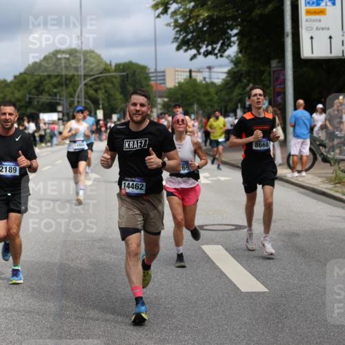 29.06.2025 - hella hamburg halbmarathon Yannick Fuchs http://msf.ph/oto/8166703 29.06.2025 10:40:33 20KM 1139, 1600, 1759, 1920, 2048, 2189, 2842, 3087, 4237, 4345, 4949, 6388, 6460, 6532, 6691, 6700, 7335, 7961, 8269, 8577, 8668, 11094, 11125, 11491, 11773, 11936, 12171, 12269, 12579, 13630, 13782, 14062, 14200, 14228, 14262, 14462, 14722, 14804, 15133, 15206, 15741, 15900, 16127, 16286, 17008, 17190, 17332, 17492, 17892, 19128 meine-sportfotos.de