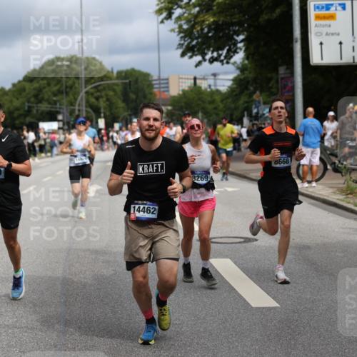 29.06.2025 - hella hamburg halbmarathon Yannick Fuchs http://msf.ph/oto/8166730 29.06.2025 10:40:33 20KM 1139, 1600, 1759, 1920, 2048, 2189, 2842, 3087, 4237, 4345, 4949, 6388, 6460, 6532, 6691, 6700, 7335, 7961, 8269, 8577, 8668, 11094, 11125, 11491, 11773, 11936, 12171, 12269, 12579, 13630, 13782, 14062, 14200, 14228, 14262, 14462, 14722, 14804, 15133, 15206, 15741, 15900, 16127, 16286, 17008, 17190, 17332, 17492, 17892, 19128 meine-sportfotos.de